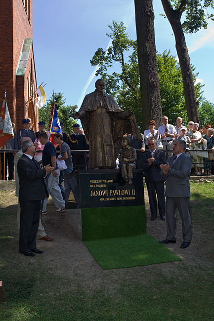 Odsłonięcie pomnika. img-9673