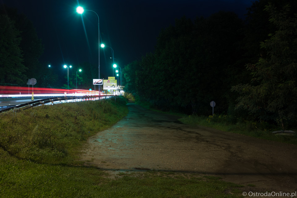 mt_gallery: Nocne oświetlenie fragmentu ścieżki rowerowej